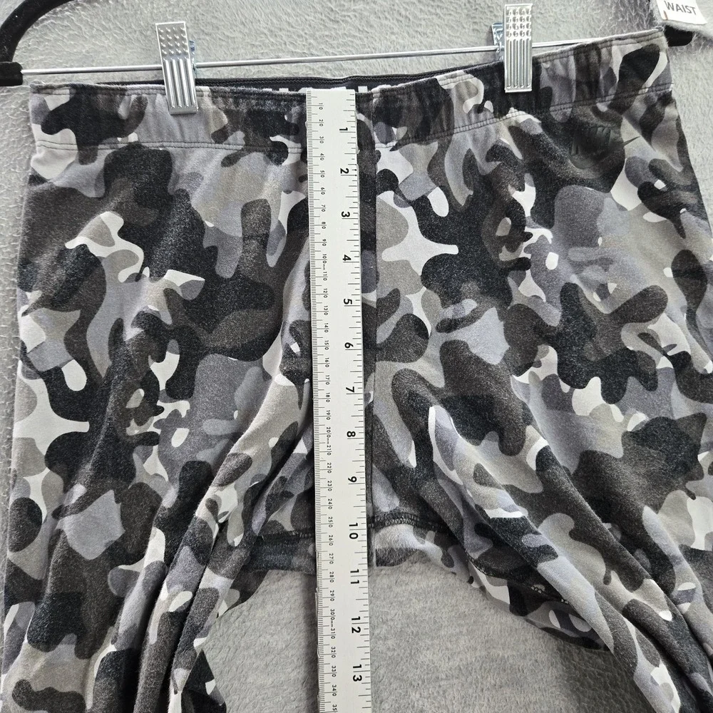 Nike Women Activewear Pants L Gray Leggings‎ Camouflage Logo 28